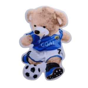 4. Laglapp Nalle spelar fotboll 55 x 78mm