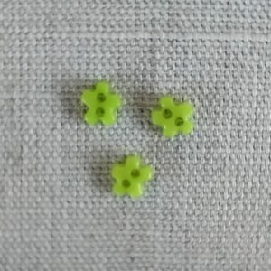 6mm lime 2 hålsknapp Blomma
