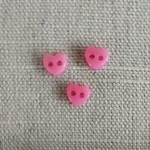 6mm rosa 2 hålsknapp Hjärta