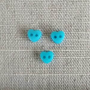 6mm turkos 2 hålsknapp Hjärta